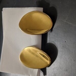 Vintage Napier Polished Gold Tone Wavy Oval Oversized Clip On Statement Earrings